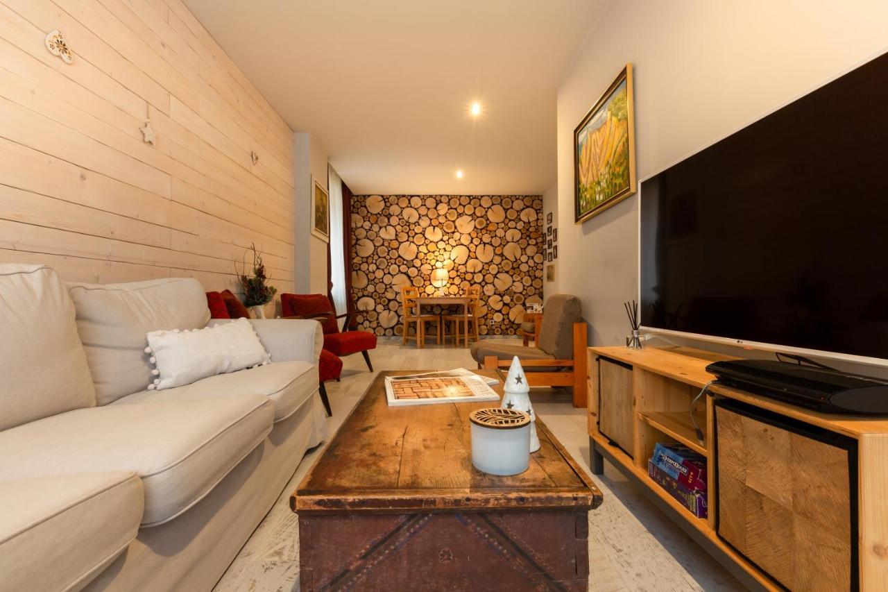 Къщи За Гости Сноуфлейк Snowflake Chalet And Snowflake Lodge Μπάνσκο Εξωτερικό φωτογραφία